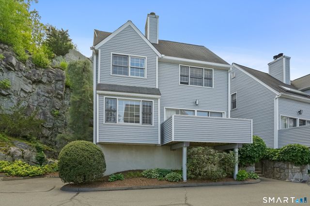 37 Wilton Crest 37, Wilton, CT 06897