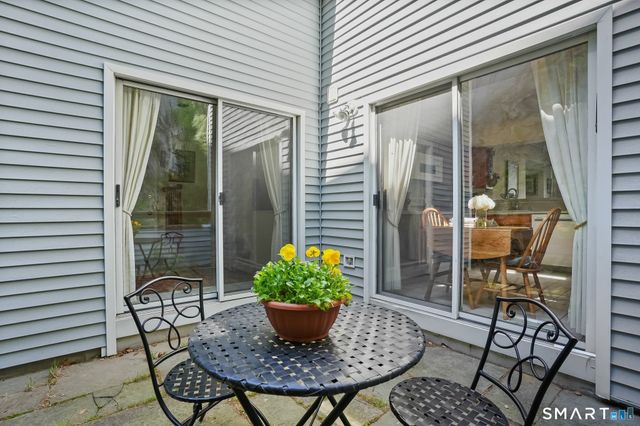 37 Wilton Crest 37, Wilton, CT 06897