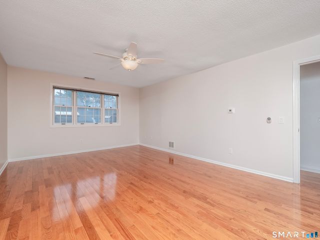 37 Wilton Crest 37, Wilton, CT 06897
