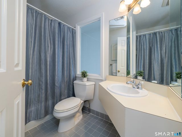 37 Wilton Crest 37, Wilton, CT 06897