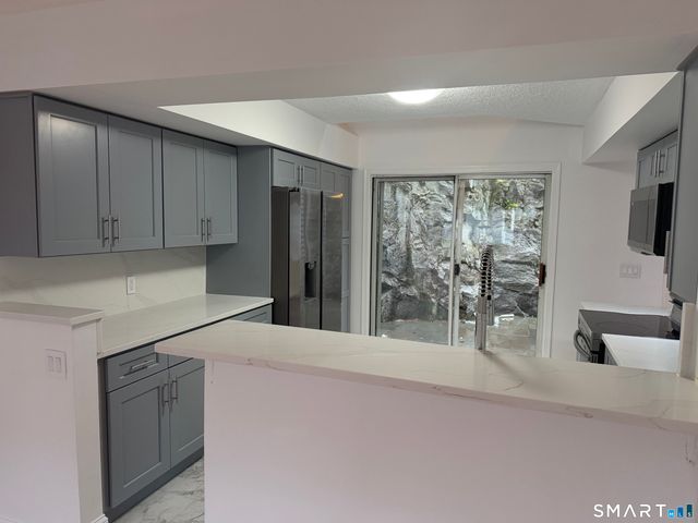 37 Wilton Crest 37, Wilton, CT 06897