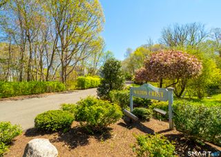 37 Wilton Crest 37, Wilton, CT 06897