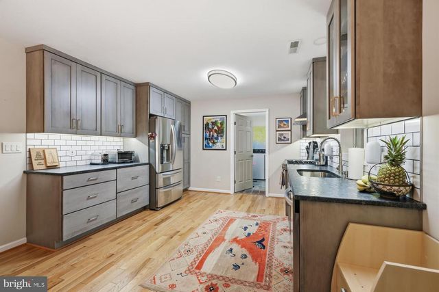 225 TYLER AVE, Saint Michaels, MD 21663