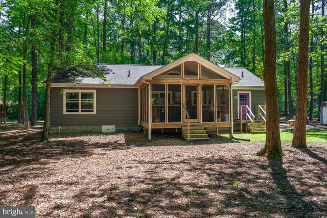 225 TYLER AVE, Saint Michaels, MD 21663
