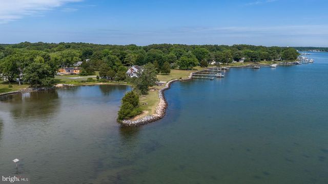 225 TYLER AVE, Saint Michaels, MD 21663