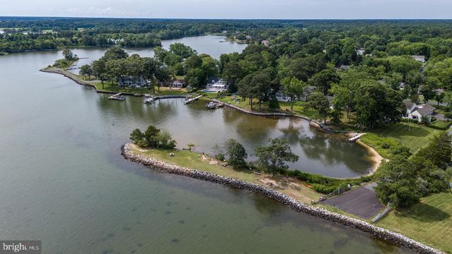 225 TYLER AVE, Saint Michaels, MD 21663