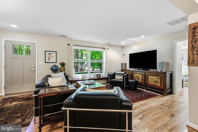 225 TYLER AVE, Saint Michaels, MD 21663