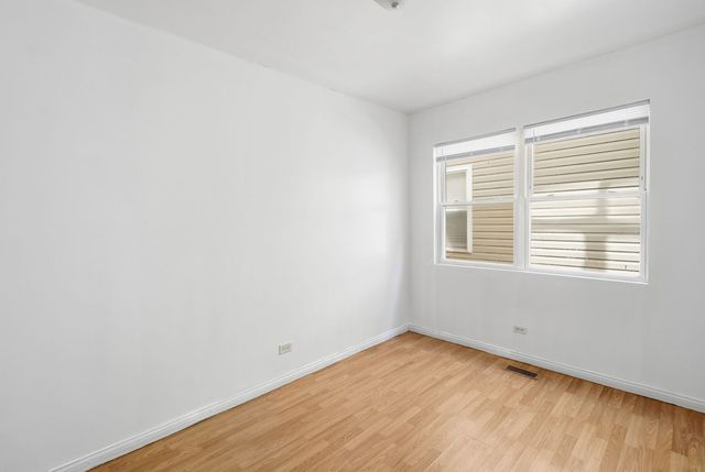 1342 E 73rd Street 1, Chicago, IL 60619