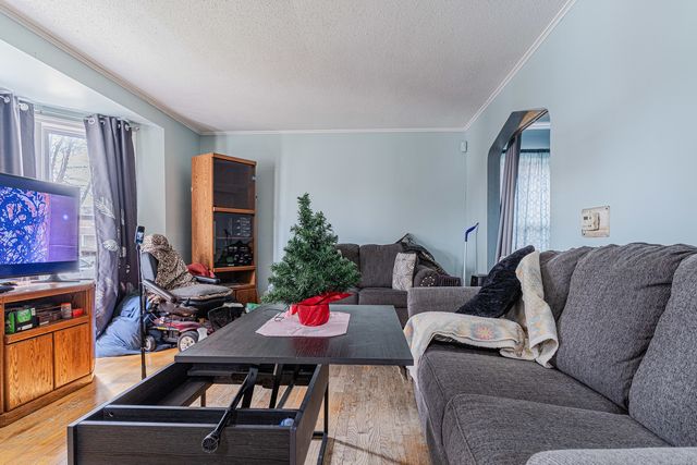 8026 S Fairfield Avenue, Chicago, IL 60652