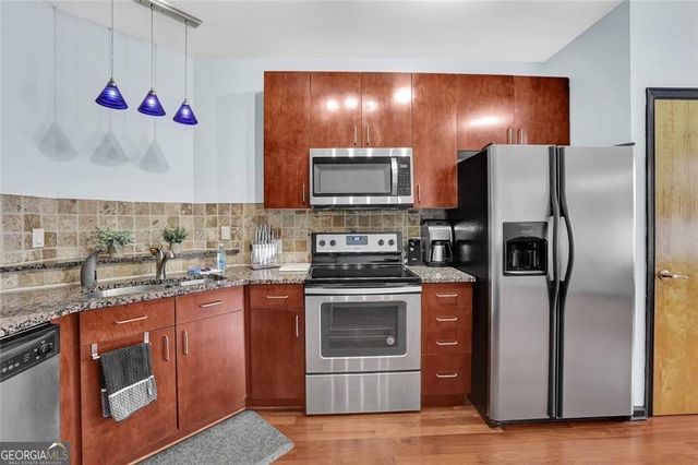 898 Oak SW Street 3204, Atlanta, GA 30310