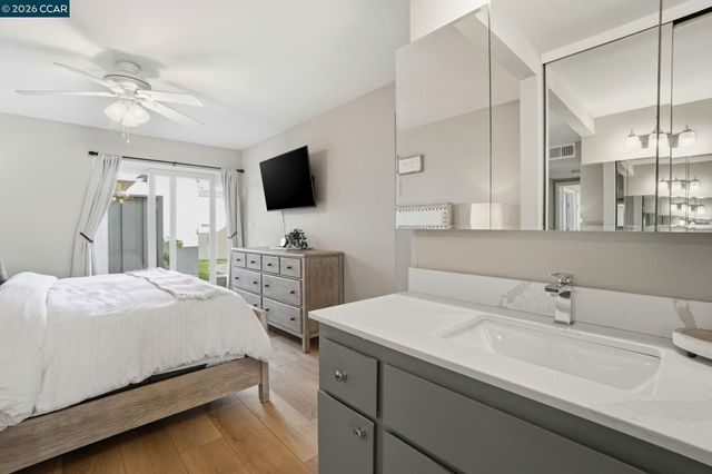 4 Mt Wilson Way, Clayton, CA 94517