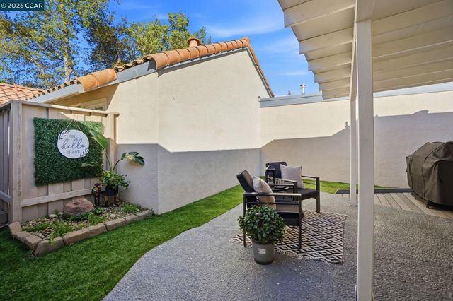 4 Mt Wilson Way, Clayton, CA 94517