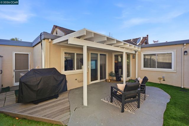 4 Mt Wilson Way, Clayton, CA 94517