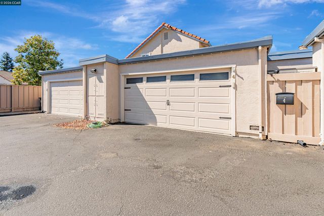 4 Mt Wilson Way, Clayton, CA 94517