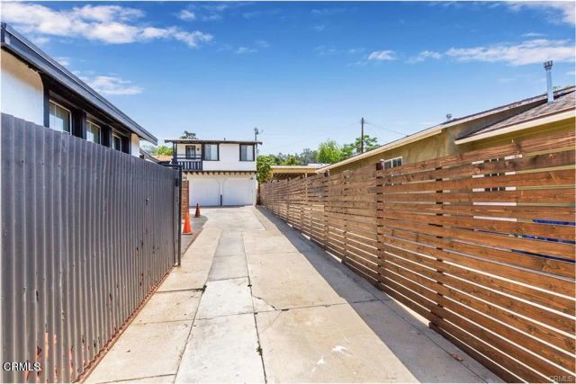 6854 N Figueroa Street, Los Angeles, CA 90042