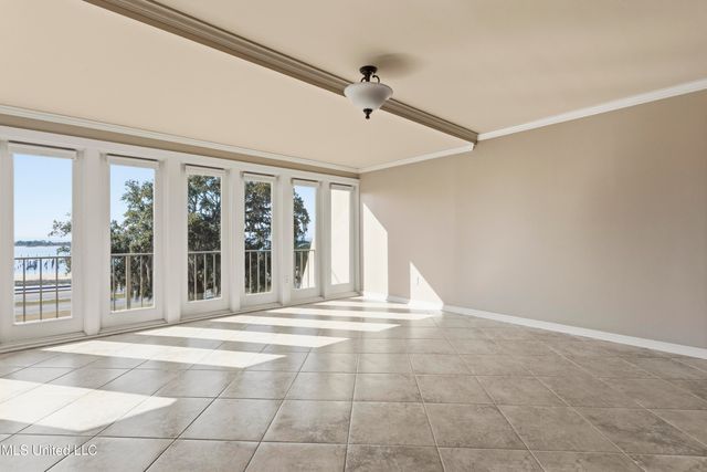 520 Beach Boulevard, 405, Biloxi, MS 39530