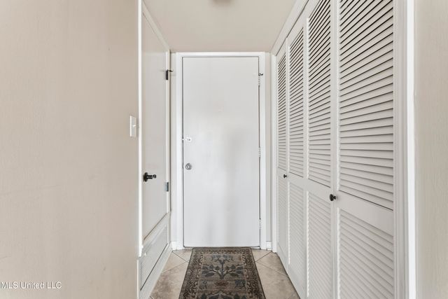 520 Beach Boulevard, 405, Biloxi, MS 39530