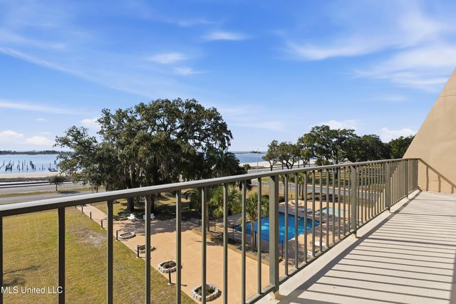520 Beach Boulevard, 405, Biloxi, MS 39530
