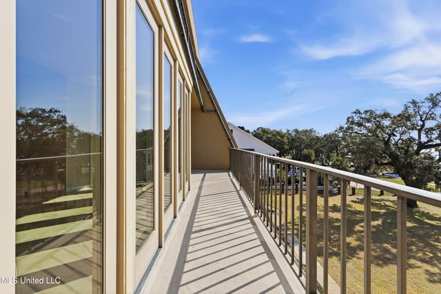 520 Beach Boulevard, 405, Biloxi, MS 39530