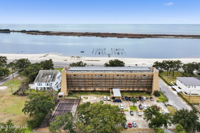 520 Beach Boulevard, 405, Biloxi, MS 39530
