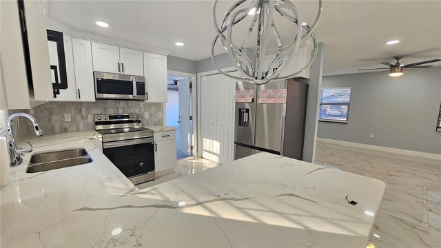 803 W MORSE STREET, Plant City, FL 33563