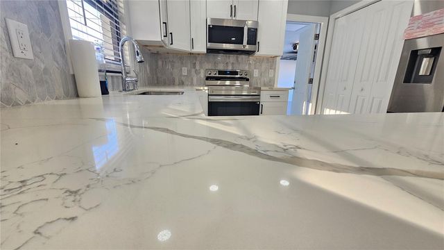 803 W MORSE STREET, Plant City, FL 33563