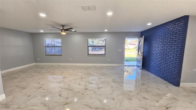 803 W MORSE STREET, Plant City, FL 33563