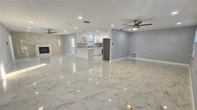 803 W MORSE STREET, Plant City, FL 33563