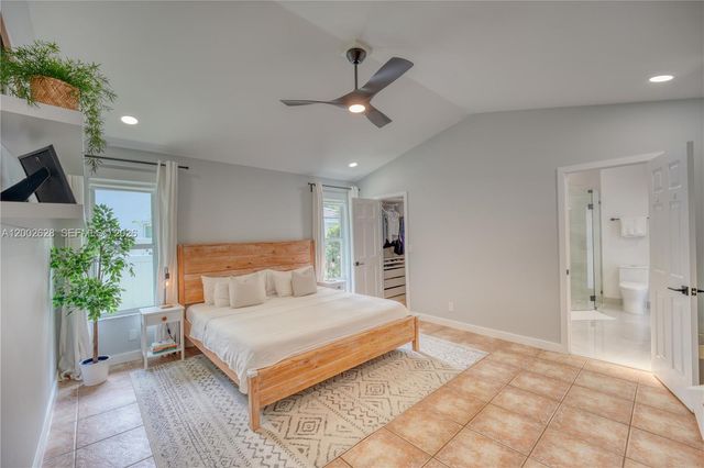 966 NW 114th Ave, Coral Springs, FL 33071