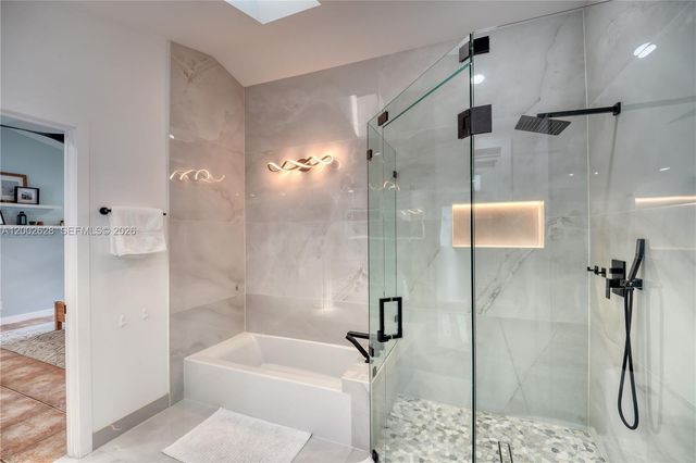 966 NW 114th Ave, Coral Springs, FL 33071