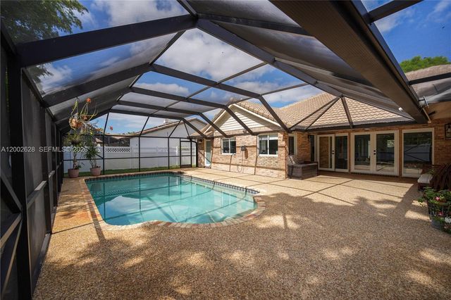 966 NW 114th Ave, Coral Springs, FL 33071