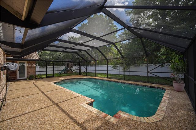 966 NW 114th Ave, Coral Springs, FL 33071