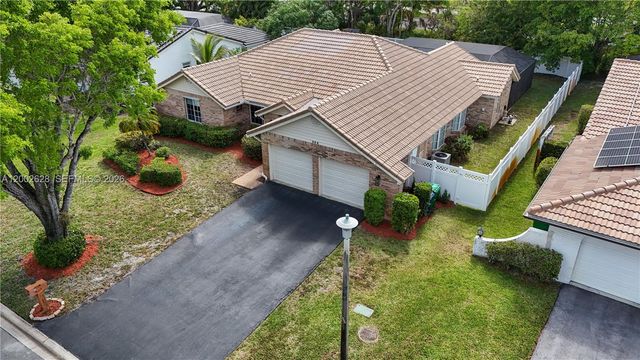 966 NW 114th Ave, Coral Springs, FL 33071