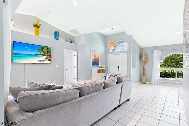 1440 SE 13th TER, Cape Coral, FL 33990