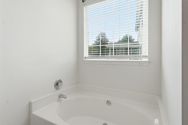 1224 Creek Stone Way, Hanahan, SC 29410