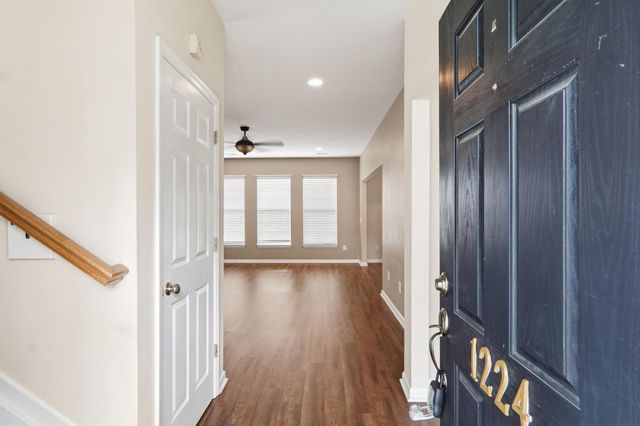 1224 Creek Stone Way, Hanahan, SC 29410