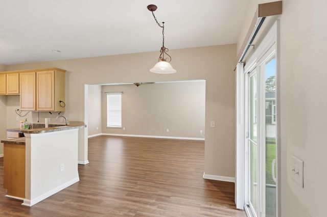 1224 Creek Stone Way, Hanahan, SC 29410
