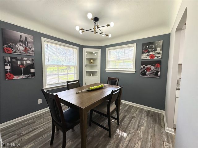 982 Quarry Drive, Cleveland Heights, OH 44121