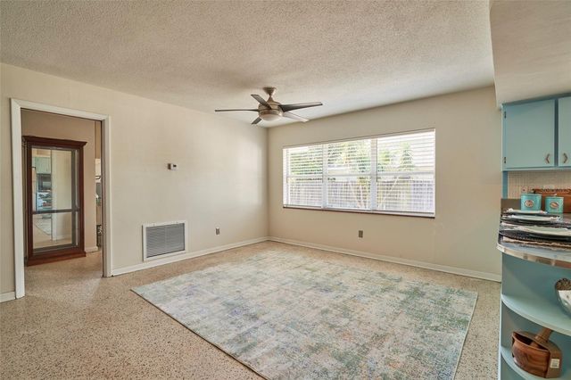 3302 W GRAY STREET, Tampa, FL 33609