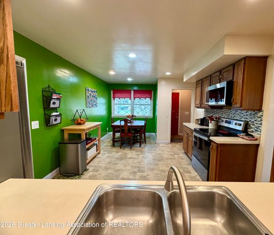 1567 Cahill Drive, East Lansing, MI 48823