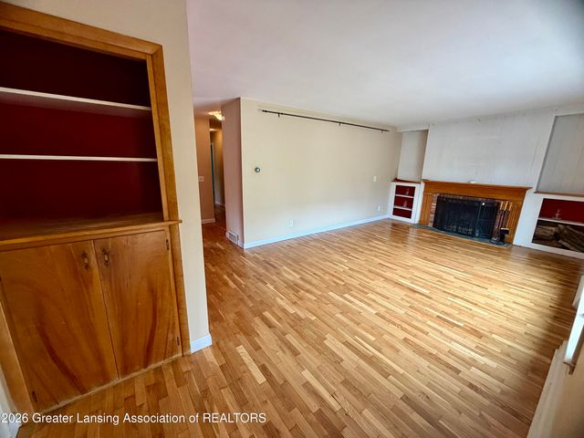1567 Cahill Drive, East Lansing, MI 48823