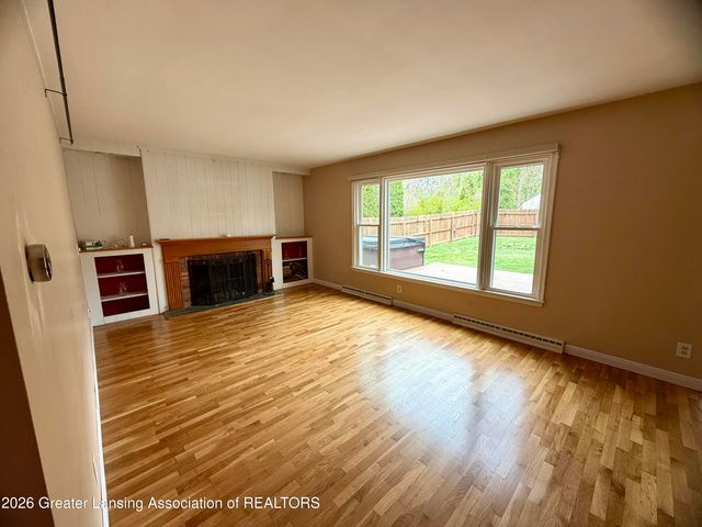 1567 Cahill Drive, East Lansing, MI 48823