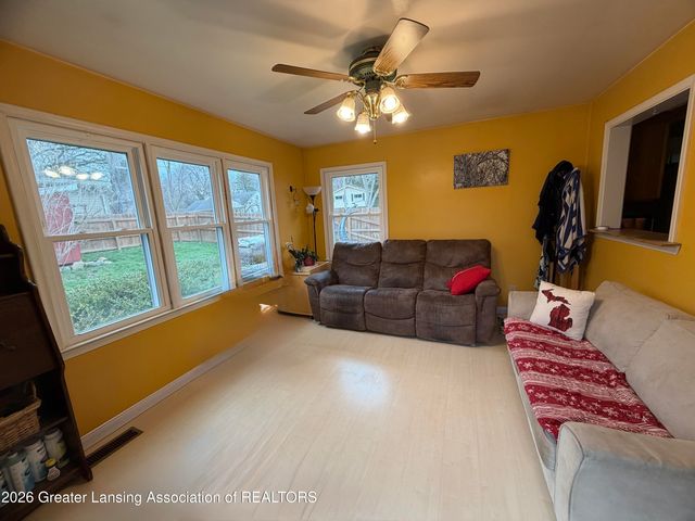 1567 Cahill Drive, East Lansing, MI 48823
