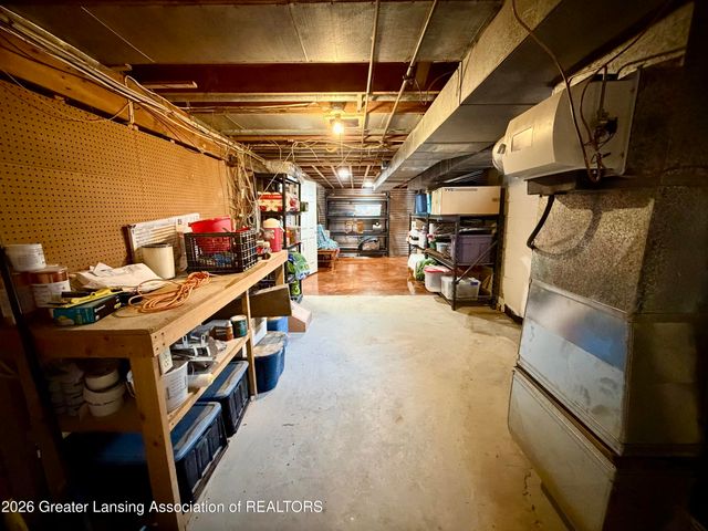 1567 Cahill Drive, East Lansing, MI 48823