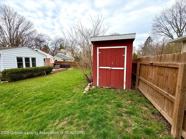 1567 Cahill Drive, East Lansing, MI 48823
