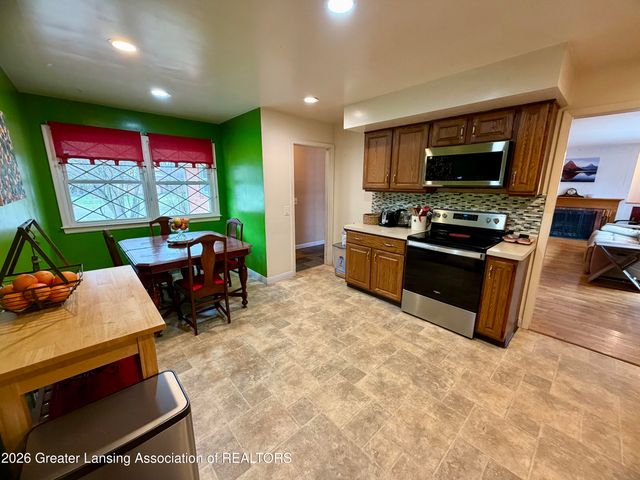 1567 Cahill Drive, East Lansing, MI 48823