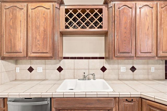 12840 Park Hill Road, Oklahoma City, OK 73142