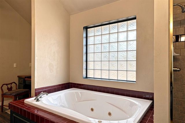 12840 Park Hill Road, Oklahoma City, OK 73142