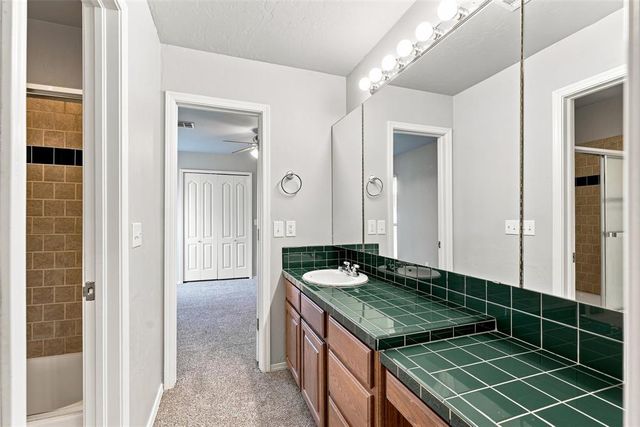 12840 Park Hill Road, Oklahoma City, OK 73142