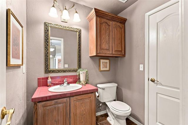 12840 Park Hill Road, Oklahoma City, OK 73142